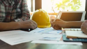Construindo comunidades duradouras: O guia Yees! para planejamento condominial e manutenção sólida